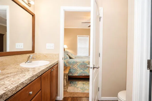 Residence photo 17