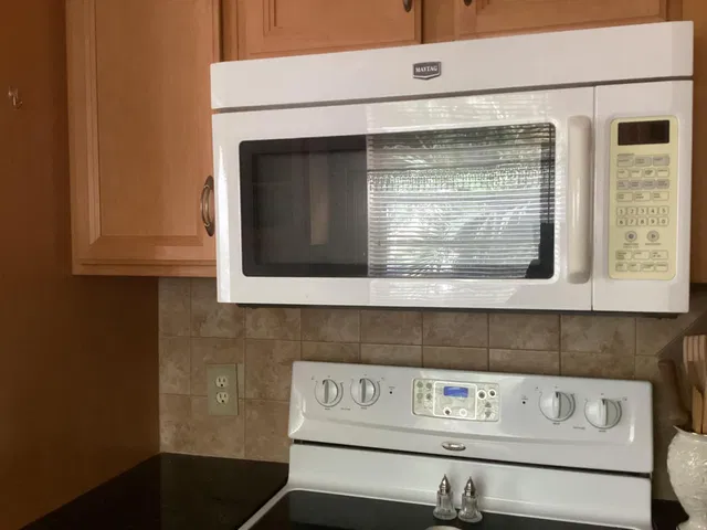  Unit 208 photo 4