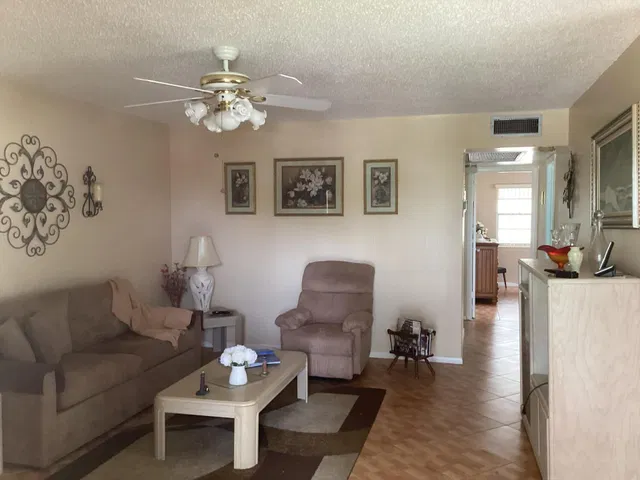  Unit 208 photo 8