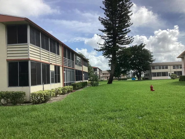 Unit 208 photo 21