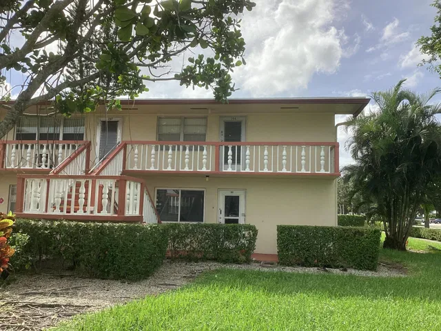  Unit 208 photo 22