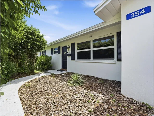 Residence photo 2