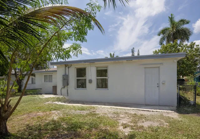 Residence photo 22