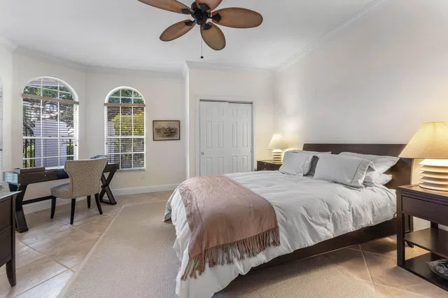 Residence photo 22