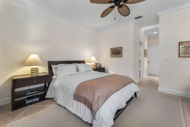 Residence photo 24