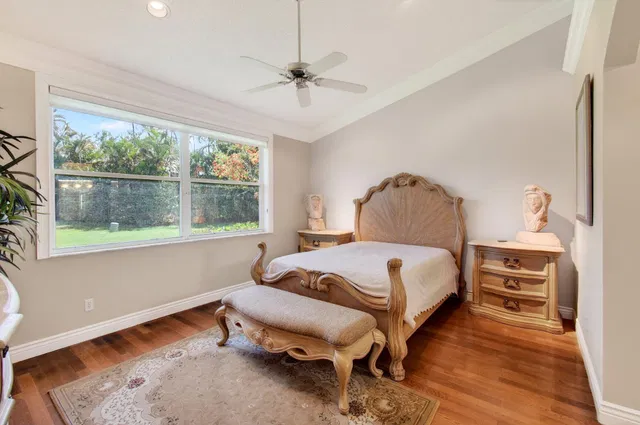 Residence photo 11