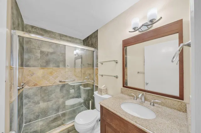 Residence photo 12