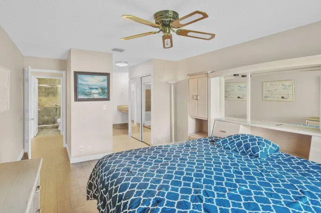 Residence photo 18