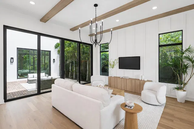 Residence photo 5