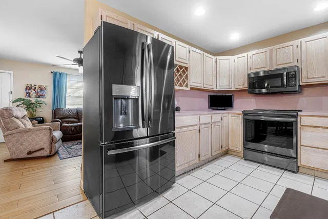 Residence photo 12