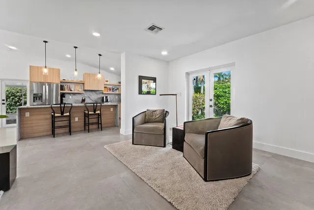  Residence photo 13