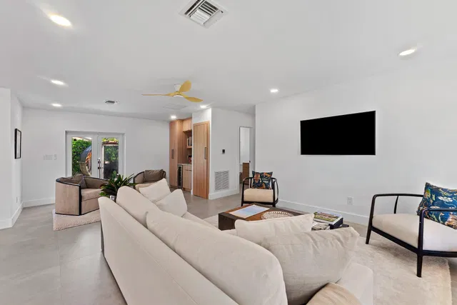  Residence photo 15