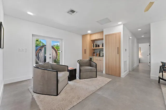  Residence photo 17
