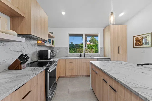  Residence photo 20