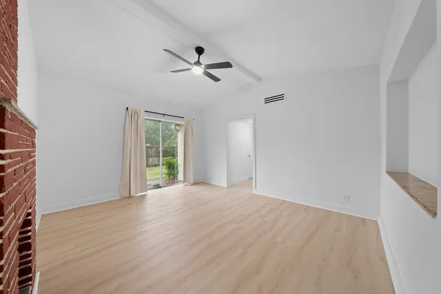 Residence photo 9