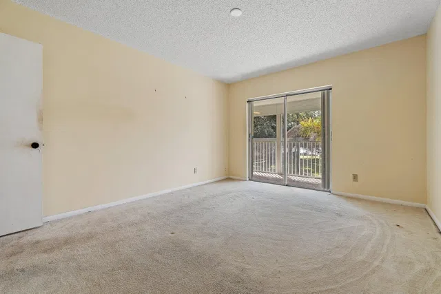 Unit 19-188 photo 2