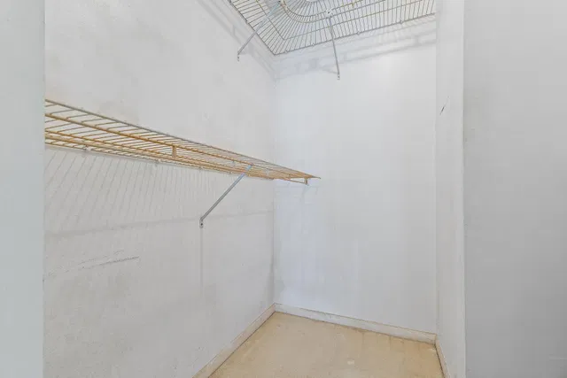 Unit 19-188 photo 8