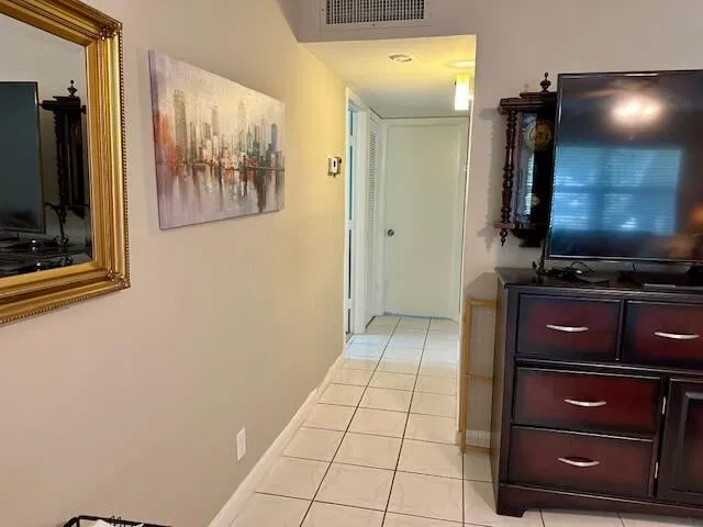 Residence photo 8