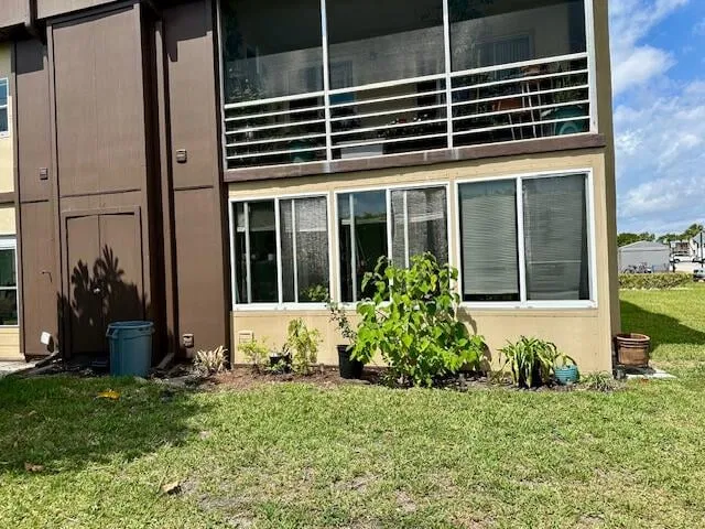 Residence photo 17