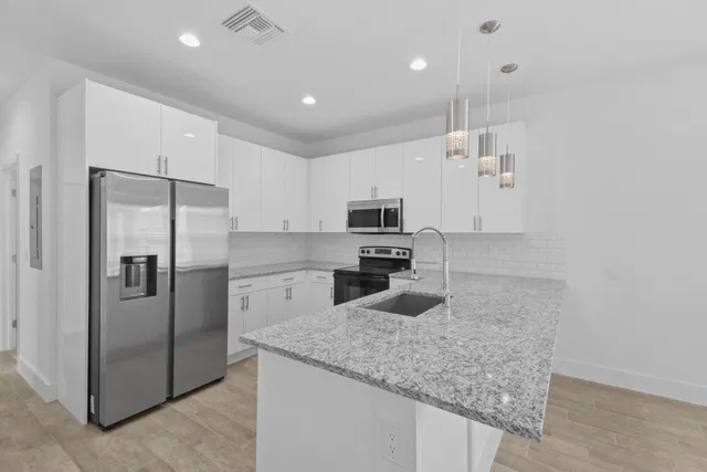 West Palm Beach Residence photo 11