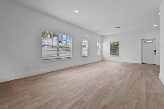 West Palm Beach Residence photo 18