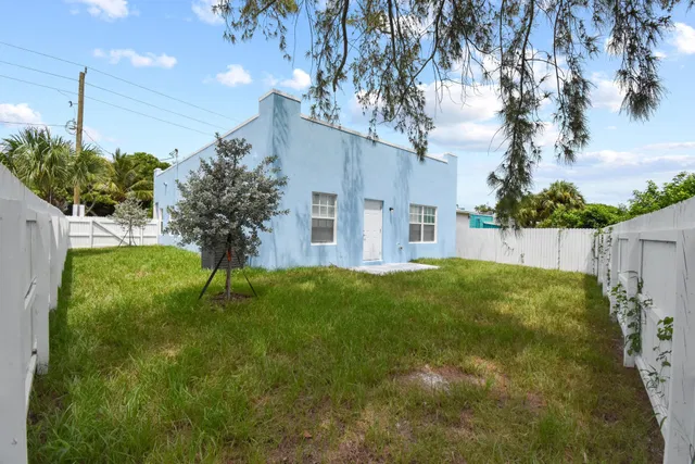 West Palm Beach Residence photo 38