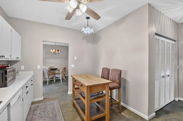 Residence photo 10