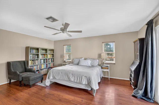 Residence photo 24