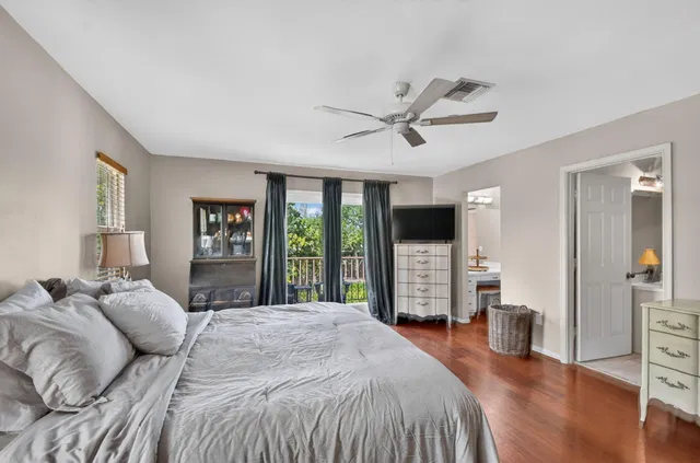 Residence photo 25