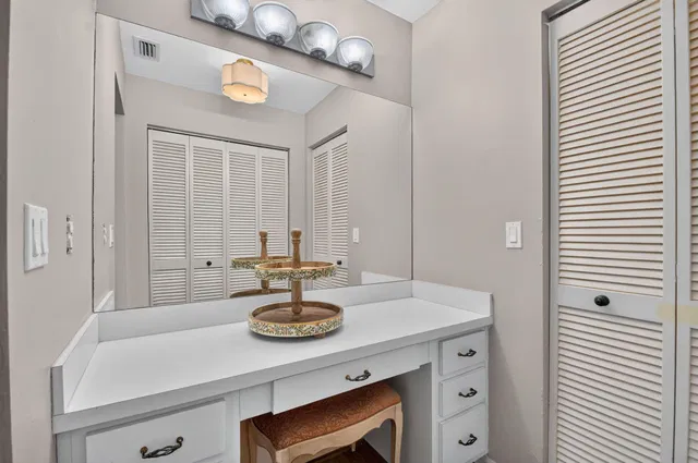 Residence photo 35