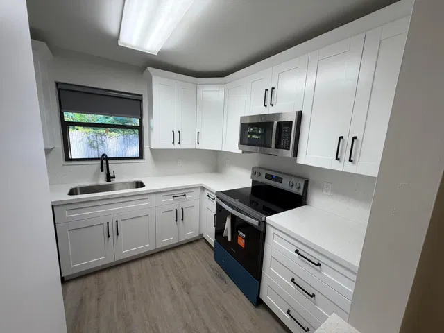 Residence photo 5