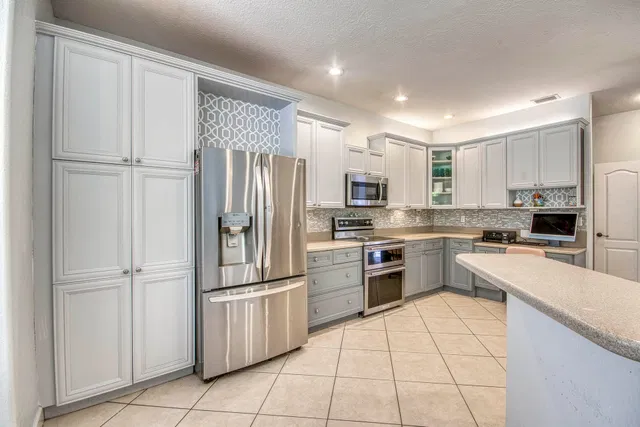 Residence photo 11