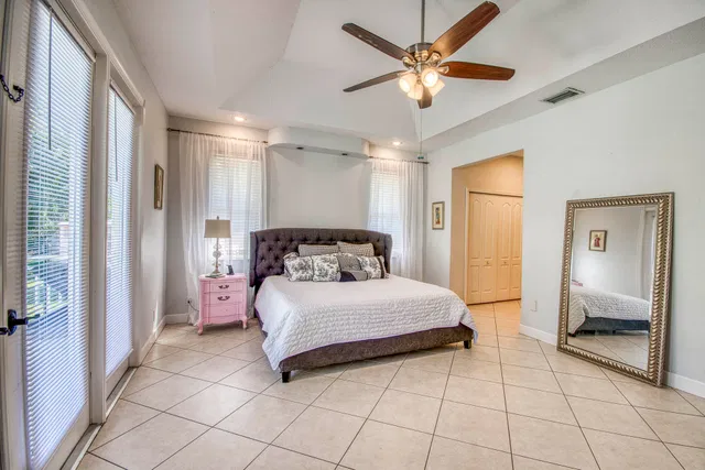 Residence photo 22