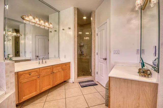 Residence photo 24