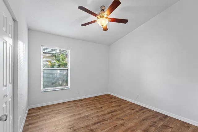 Residence photo 9