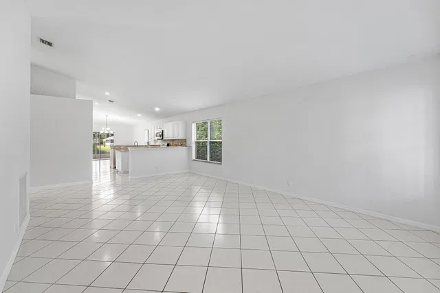 Residence photo 18
