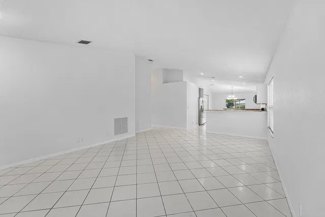 Residence photo 19