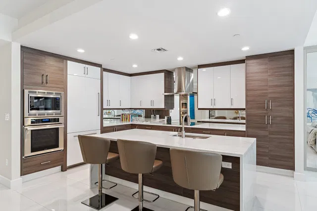 Azure Palm Beach Gardens Unit 202 photo 5