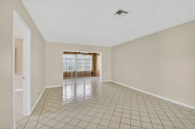 Residence photo 10