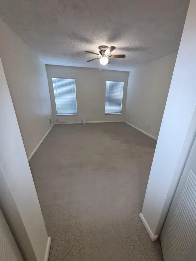  Unit F211 photo 11