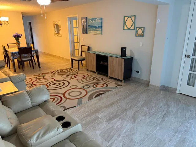 Unit 203 photo 3