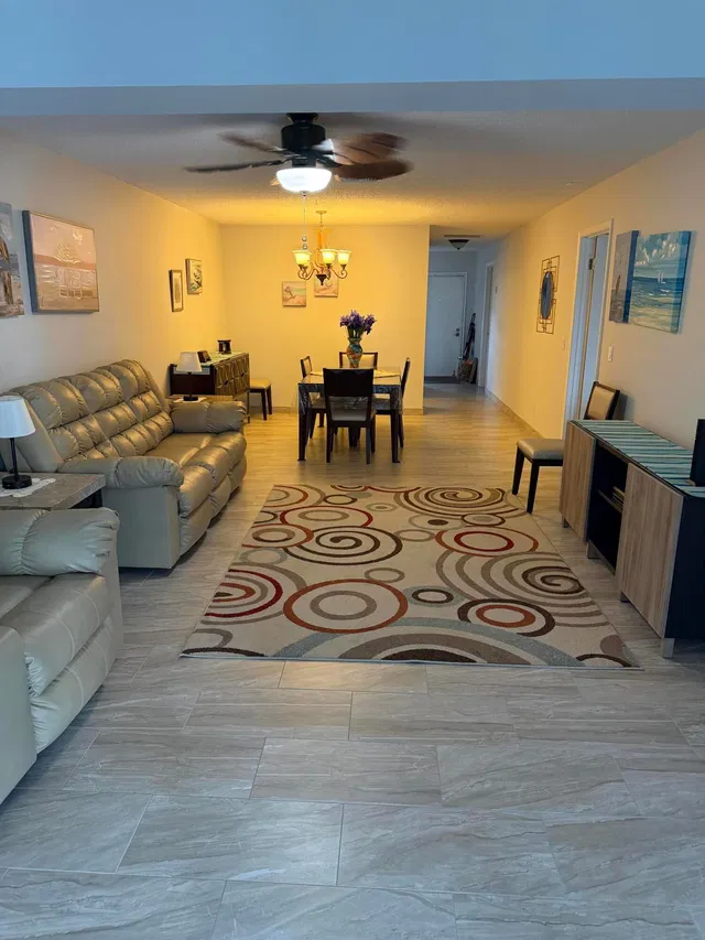 Unit 203 photo 7