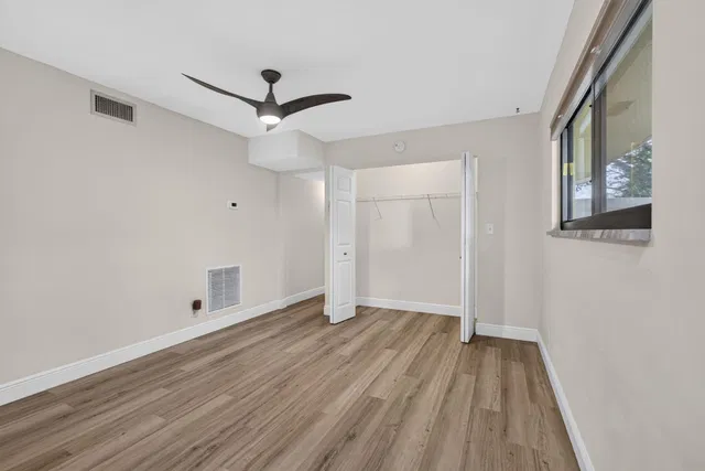  Residence photo 16