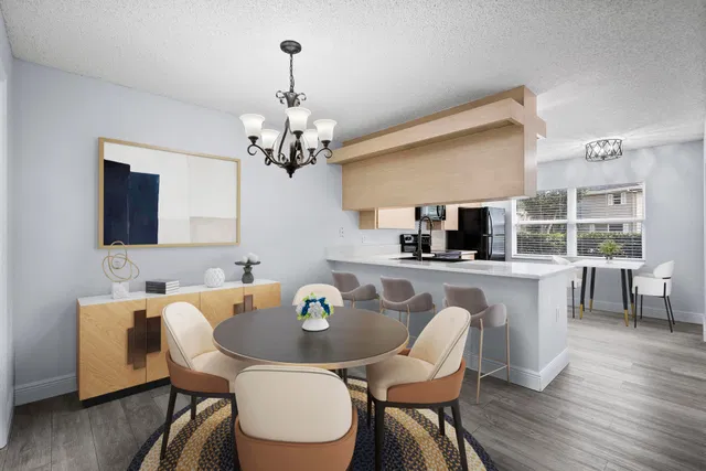  Residence photo 12