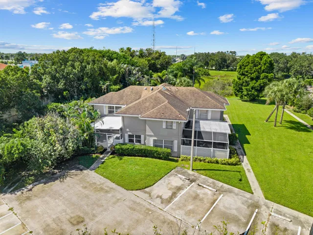  Residence photo 27
