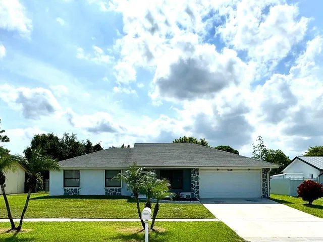  Residence photo 11