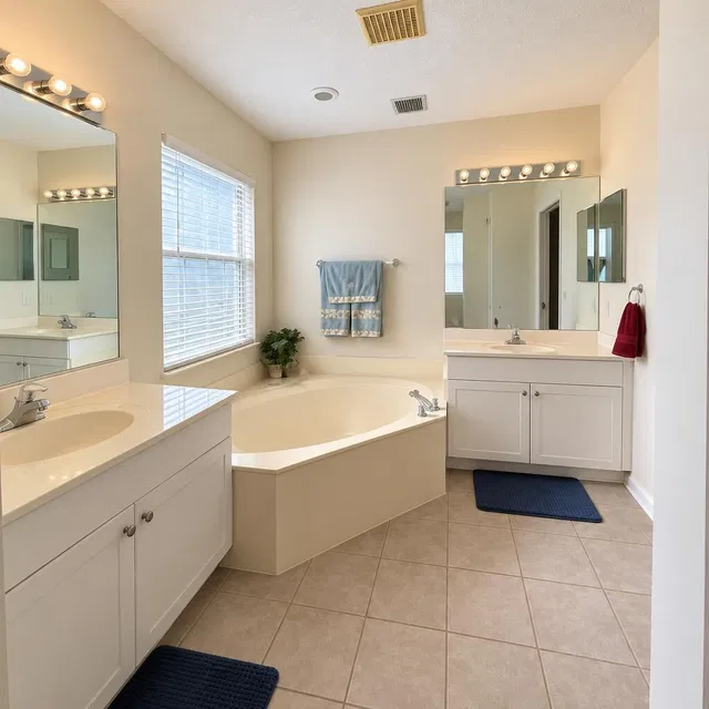 Residence photo 18