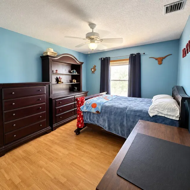 Residence photo 25