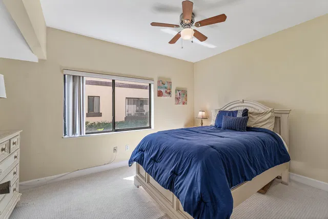 Unit 402 photo 23