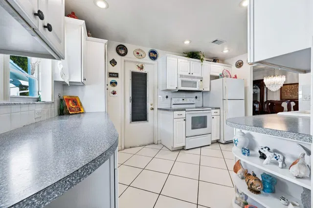  Residence photo 13